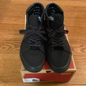 Men’s Vans black sk8 HI size 10.5